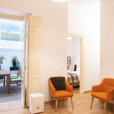 Central Apartment With Terrace By Lovelystay Lisboa Eksteriør bilde